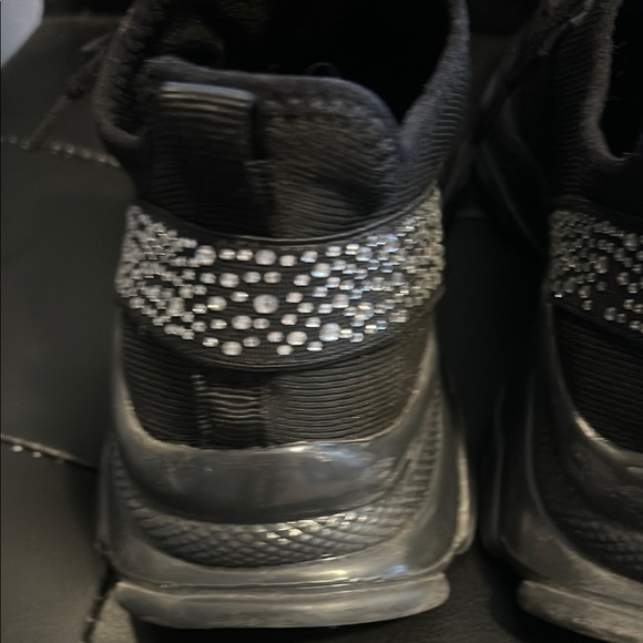 Juicy Couture Women's Black Sneakers with bling accent, size 9.5 - Picture 10 of 15